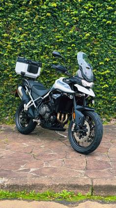 TRIUMPH TIGER 900 GT TRIUMPH TIGER 900 GT